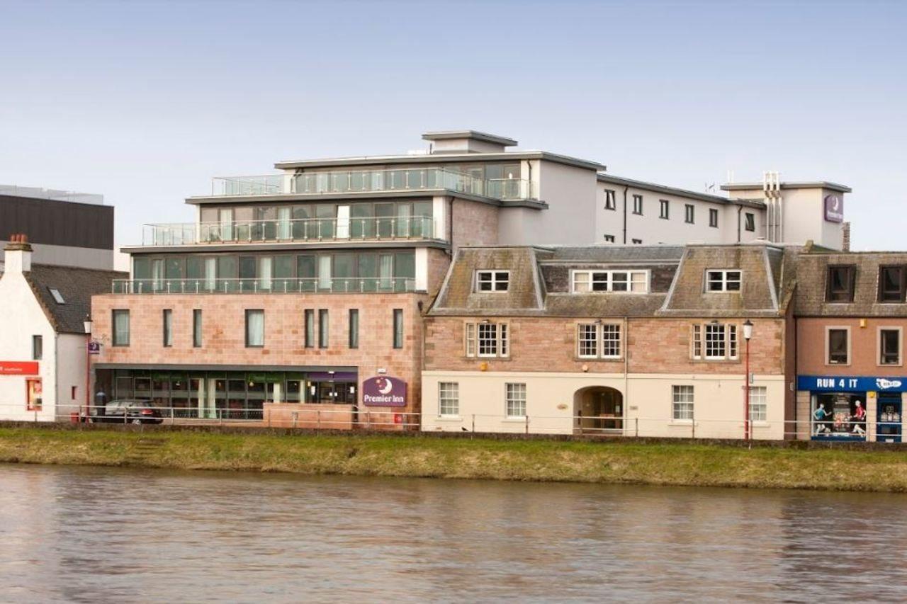 Premier Inn Inverness Centre - River Ness Exterior foto