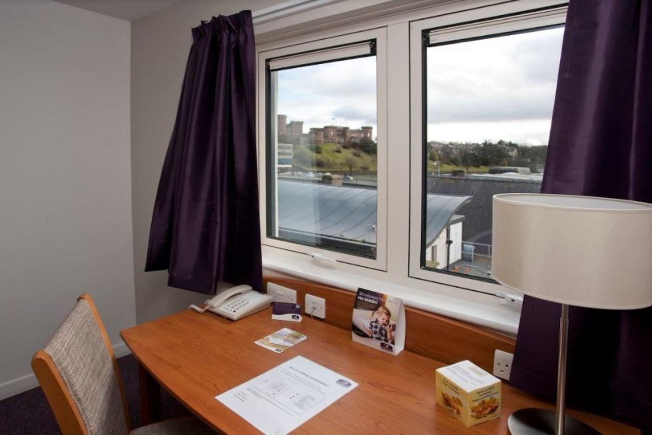 Premier Inn Inverness Centre - River Ness Exterior foto