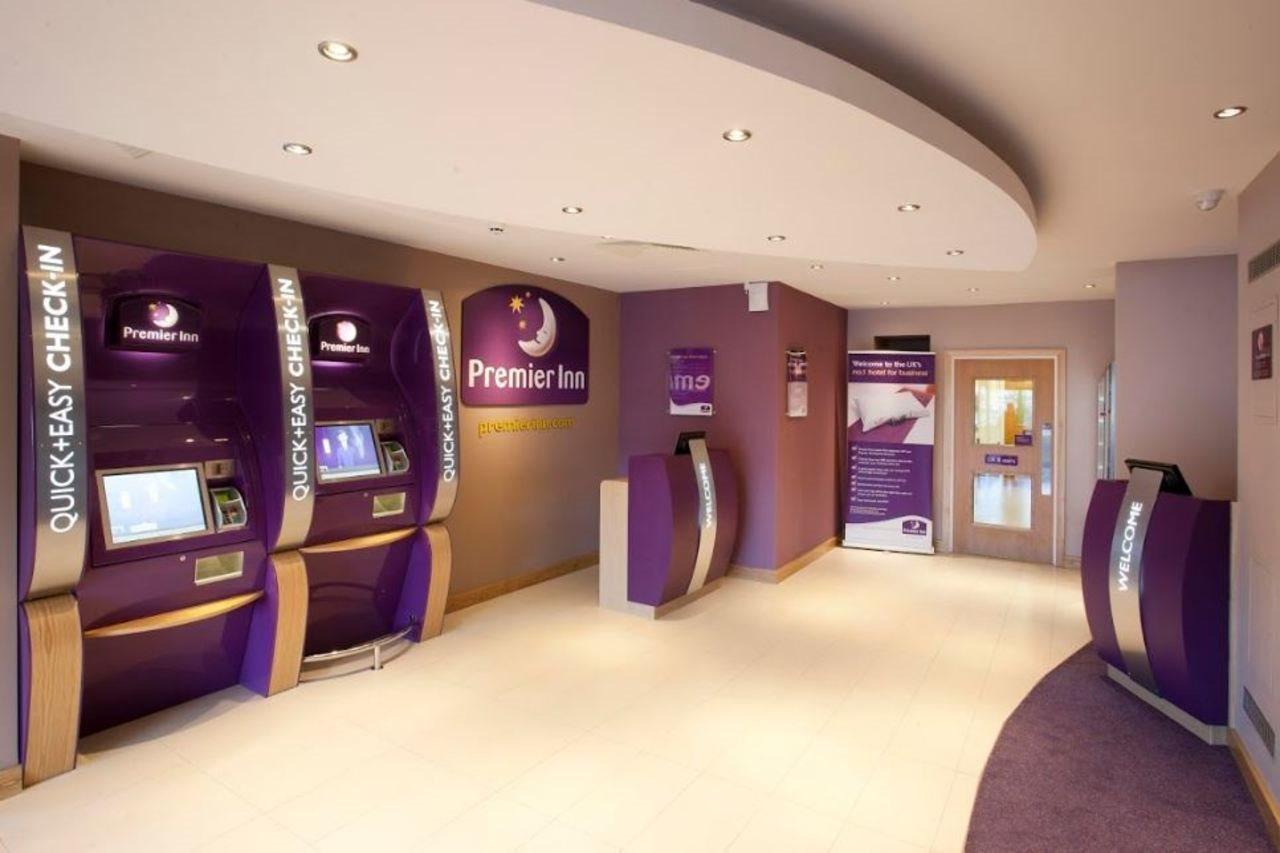 Premier Inn Inverness Centre - River Ness Exterior foto