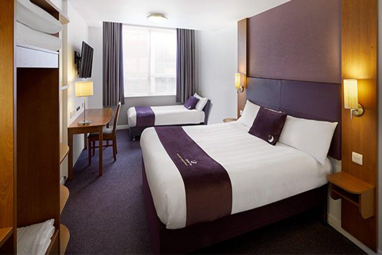 Premier Inn Inverness Centre - River Ness Exterior foto