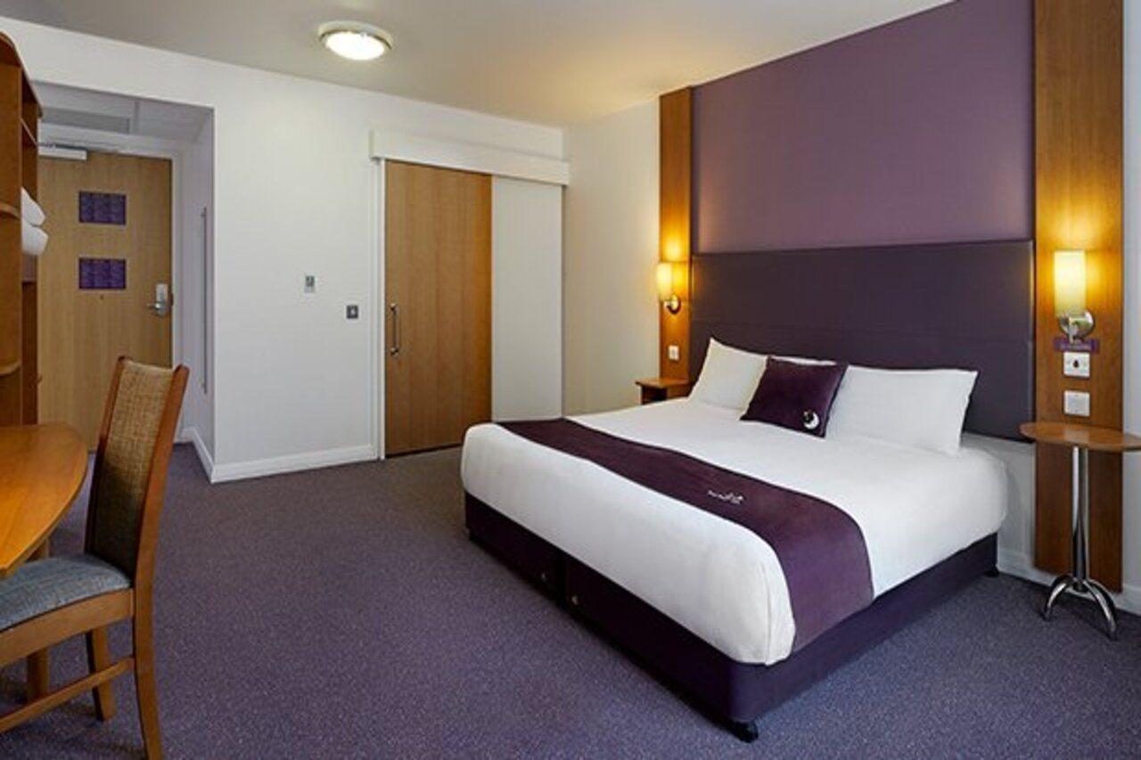 Premier Inn Inverness Centre - River Ness Exterior foto