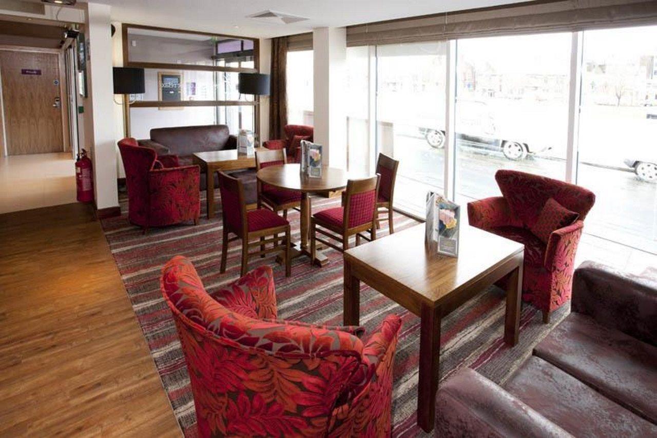 Premier Inn Inverness Centre - River Ness Exterior foto